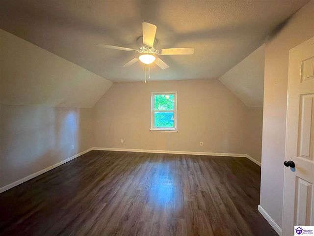 121 Academy Lane, Radcliff, KY 40160