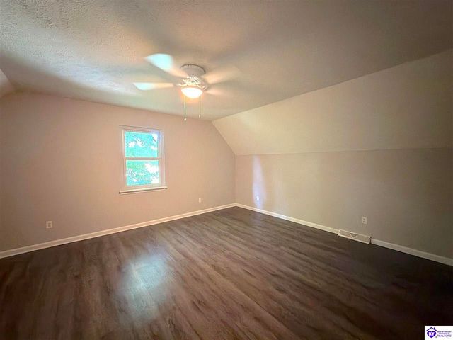 121 Academy Lane, Radcliff, KY 40160