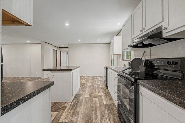 293 Robinson Creek Road A, Huntsville, TX 77340