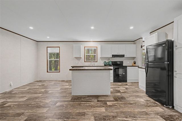 293 Robinson Creek Road A, Huntsville, TX 77340