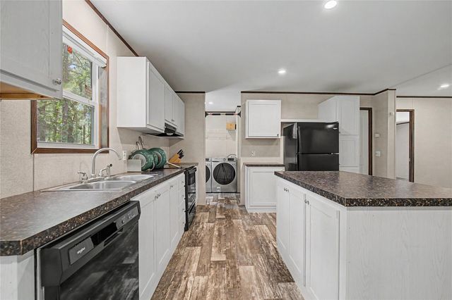 293 Robinson Creek Road A, Huntsville, TX 77340
