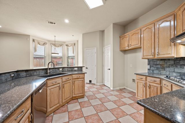 2861 Harvard Court, Fort Worth, TX 76118