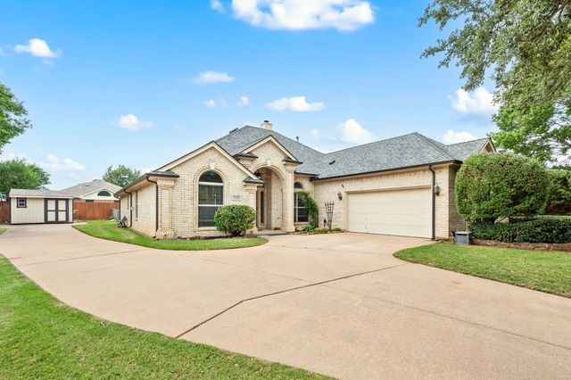 2861 Harvard Court, Fort Worth, TX 76118