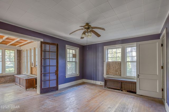 328 N Byers Avenue, Joplin, MO 64801