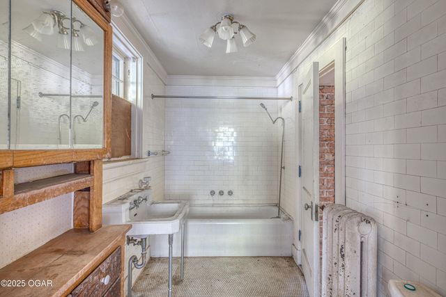 328 N Byers Avenue, Joplin, MO 64801