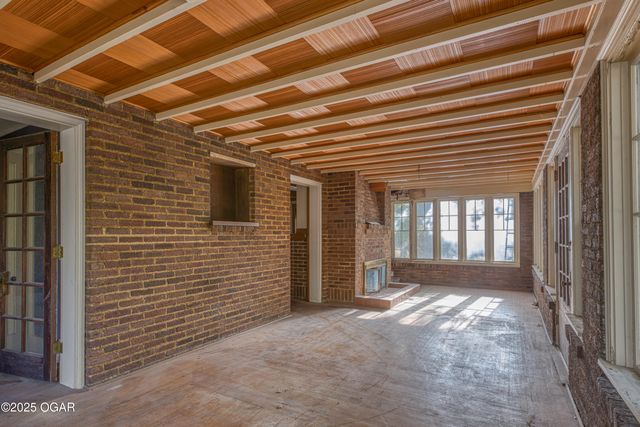 328 N Byers Avenue, Joplin, MO 64801