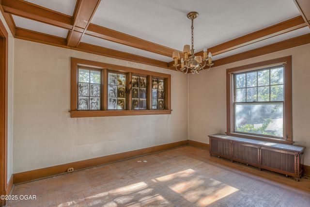 328 N Byers Avenue, Joplin, MO 64801