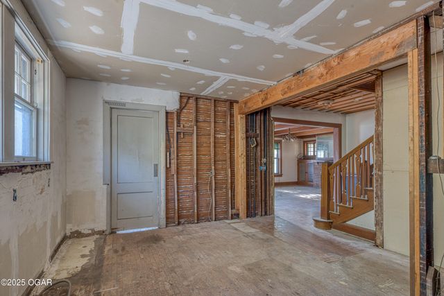 328 N Byers Avenue, Joplin, MO 64801