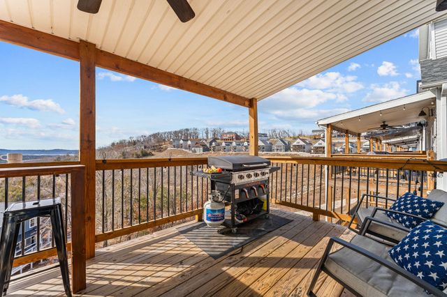 105 Chateau Mountain Drive, Branson, MO 65616