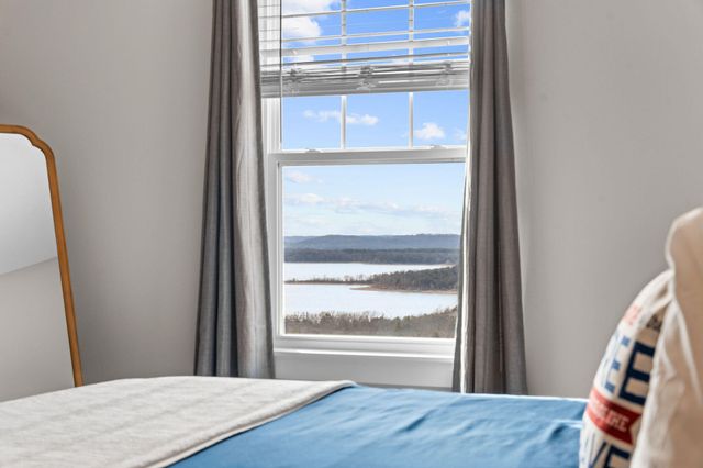 105 Chateau Mountain Drive, Branson, MO 65616