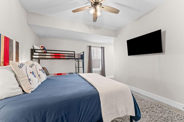 105 Chateau Mountain Drive, Branson, MO 65616