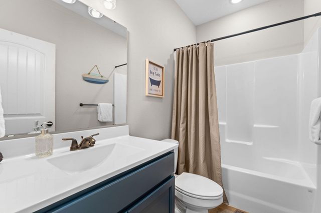 105 Chateau Mountain Drive, Branson, MO 65616