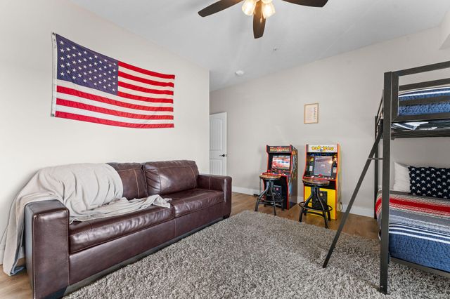 105 Chateau Mountain Drive, Branson, MO 65616