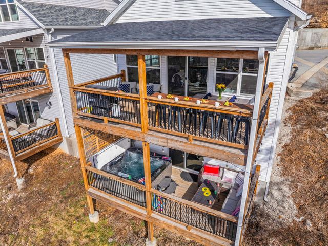 105 Chateau Mountain Drive, Branson, MO 65616