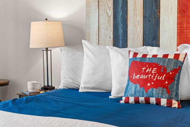 105 Chateau Mountain Drive, Branson, MO 65616