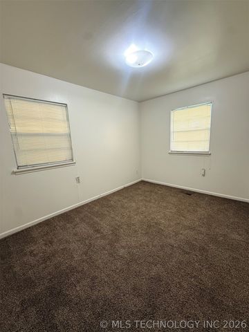 5027 N Utica Place, Tulsa, OK 74130