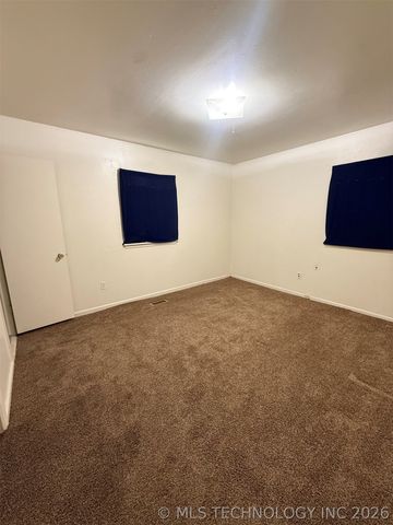 5027 N Utica Place, Tulsa, OK 74130