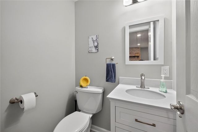 10 Mascot Drive, Greece, NY 14626