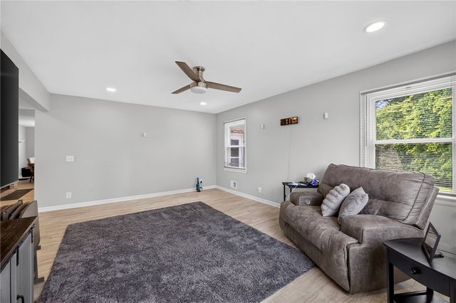 10 Mascot Drive, Greece, NY 14626