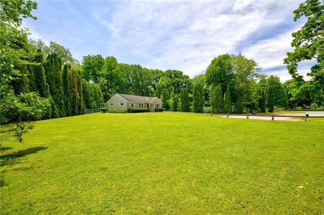 10 Mascot Drive, Greece, NY 14626