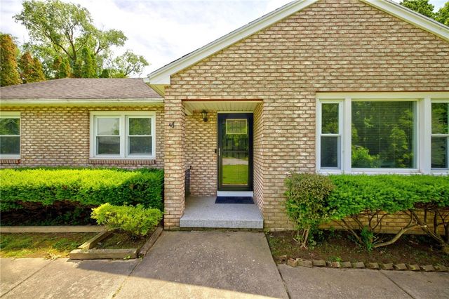 10 Mascot Drive, Greece, NY 14626