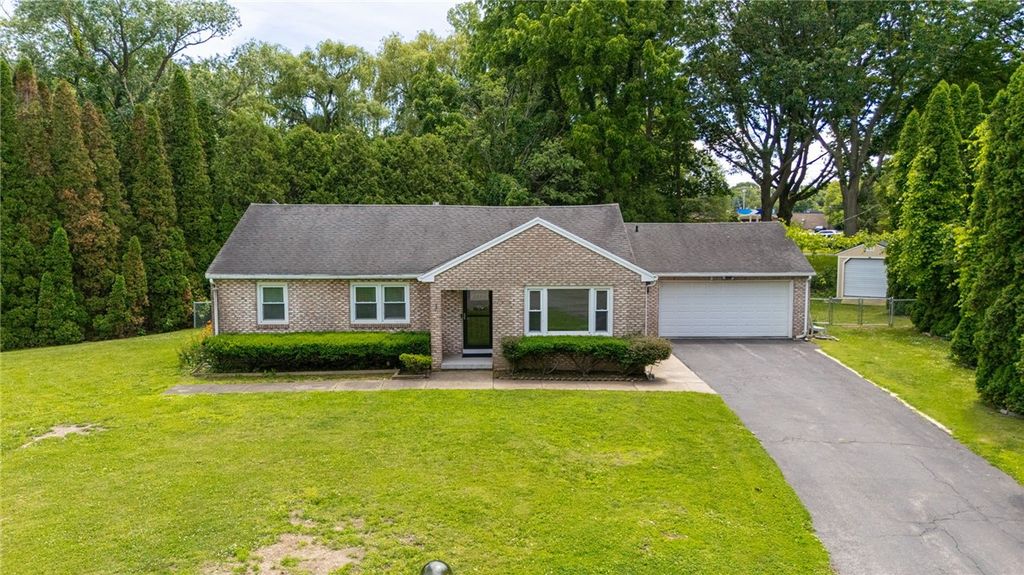 10 Mascot Drive, Greece, NY 14626
