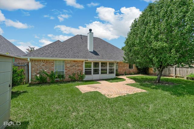 3301 Colonial Drive, Bossier City, LA 71111
