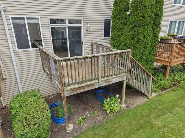 389 N Carlisle Court, Round Lake, IL 60073