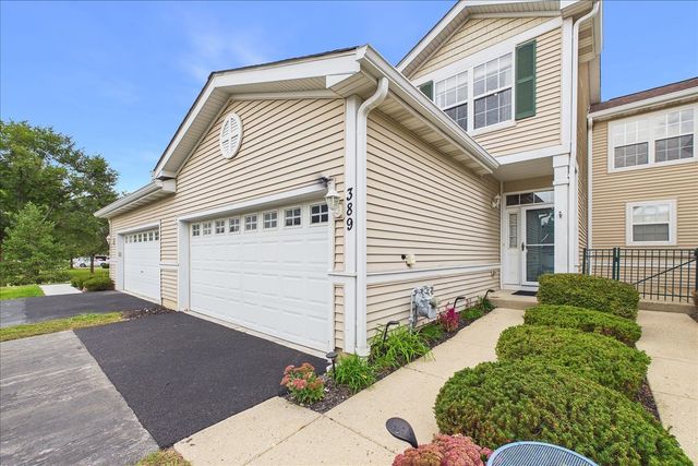 389 N Carlisle Court, Round Lake, IL 60073