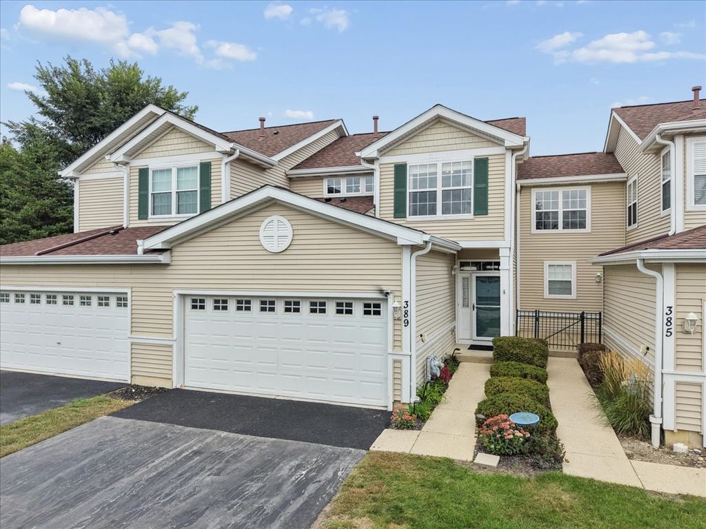 389 N Carlisle Court, Round Lake, IL 60073