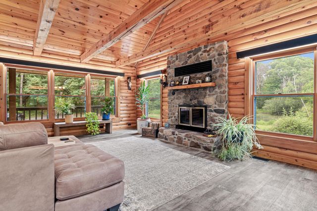 11669 Dellwood Road, Stillwater, MN 55082