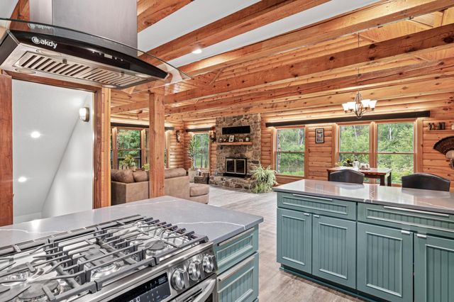 11669 Dellwood Road, Stillwater, MN 55082