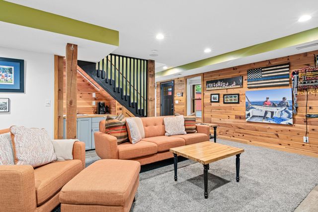 11669 Dellwood Road, Stillwater, MN 55082