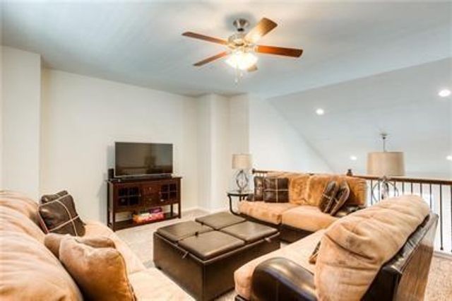 3240 E Whitestone BLVD 17, Cedar Park, TX 78613
