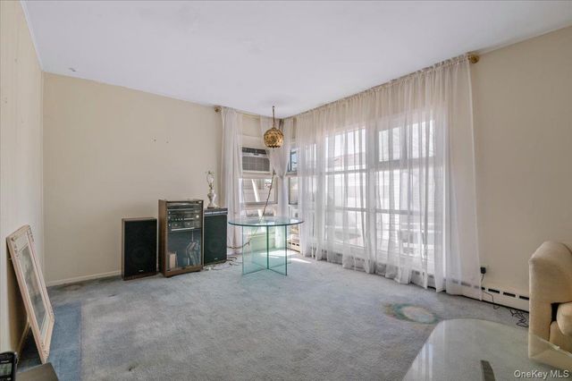 450 Chestnut Lane, East Meadow, NY 11554