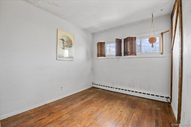 450 Chestnut Lane, East Meadow, NY 11554