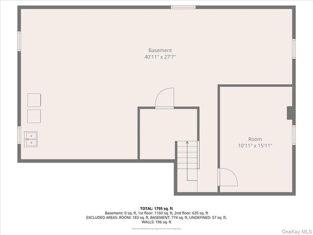 450 Chestnut Lane, East Meadow, NY 11554