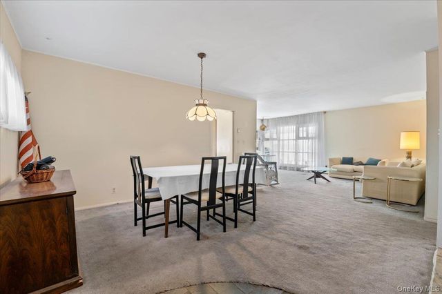 450 Chestnut Lane, East Meadow, NY 11554