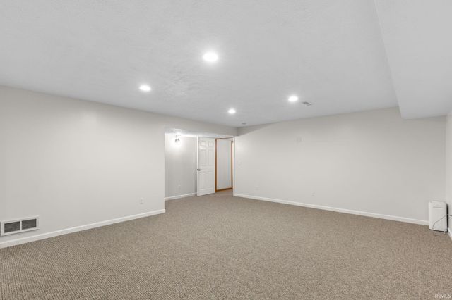 57318 Garnet Lane, Goshen, IN 46528