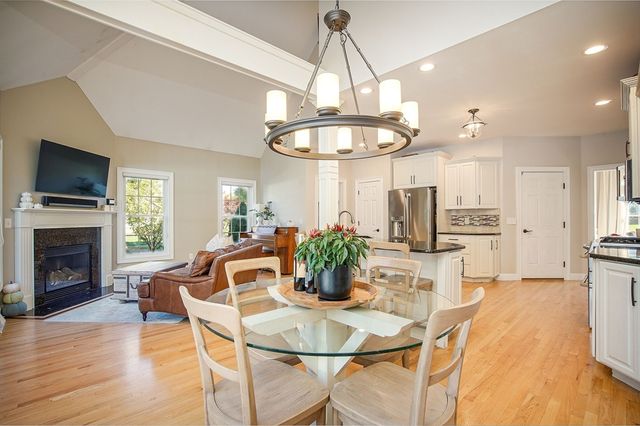 451 Falley Dr, Westfield, MA 01085