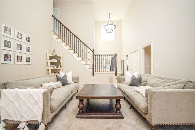 451 Falley Dr, Westfield, MA 01085