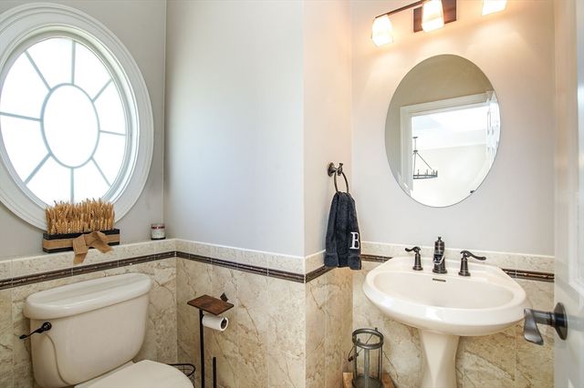 451 Falley Dr, Westfield, MA 01085