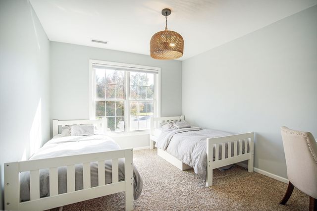 451 Falley Dr, Westfield, MA 01085