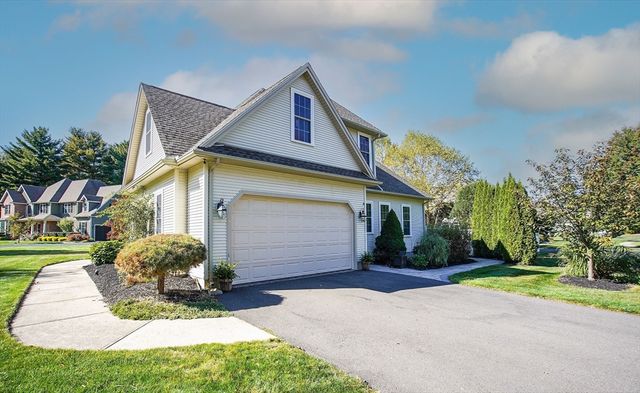 451 Falley Dr, Westfield, MA 01085