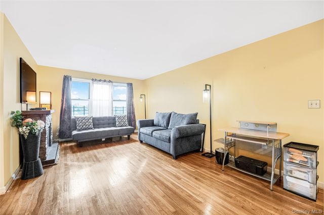 11 Balint Drive 648, Yonkers, NY 10710