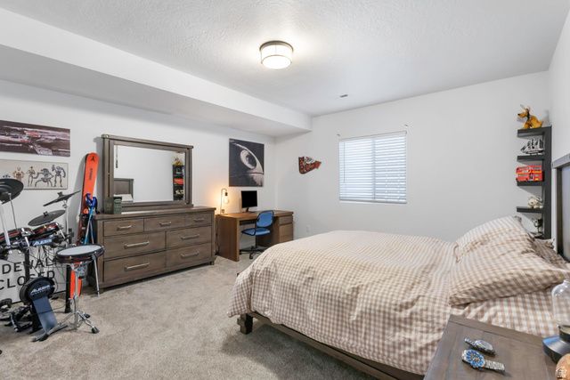 5193 W SPLIT ROCK DR, South Jordan, UT 84009