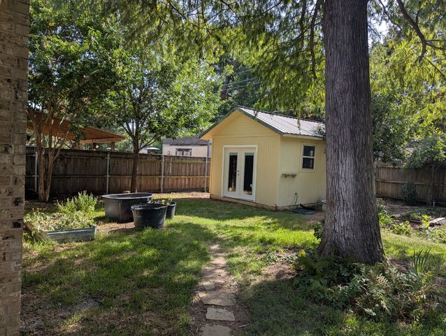 2908 Ashbury Drive, Arlington, TX 76015