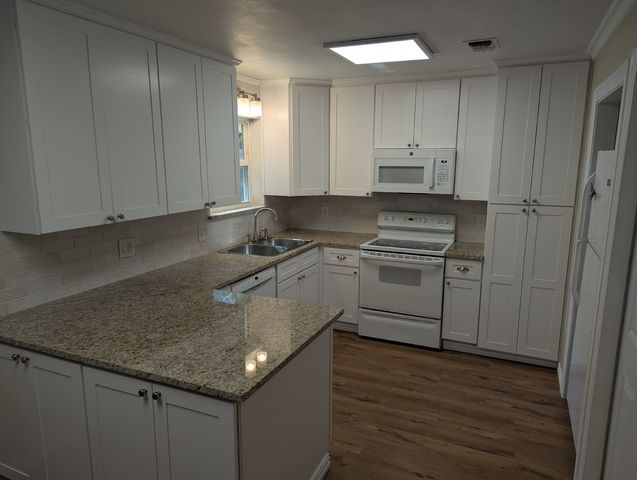 2908 Ashbury Drive, Arlington, TX 76015