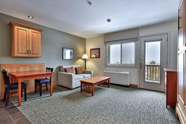 228 East Mountain Road 255 II, Killington, VT 05751