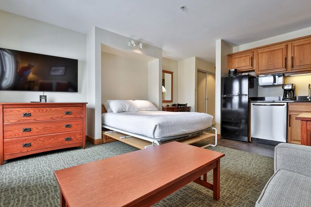 228 East Mountain Road 255 II, Killington, VT 05751